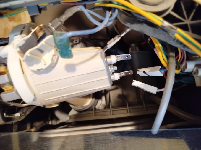 Замена нагревательного элемента посудомоечной машины